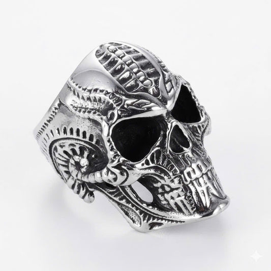 Dark Monarch Skull Ring