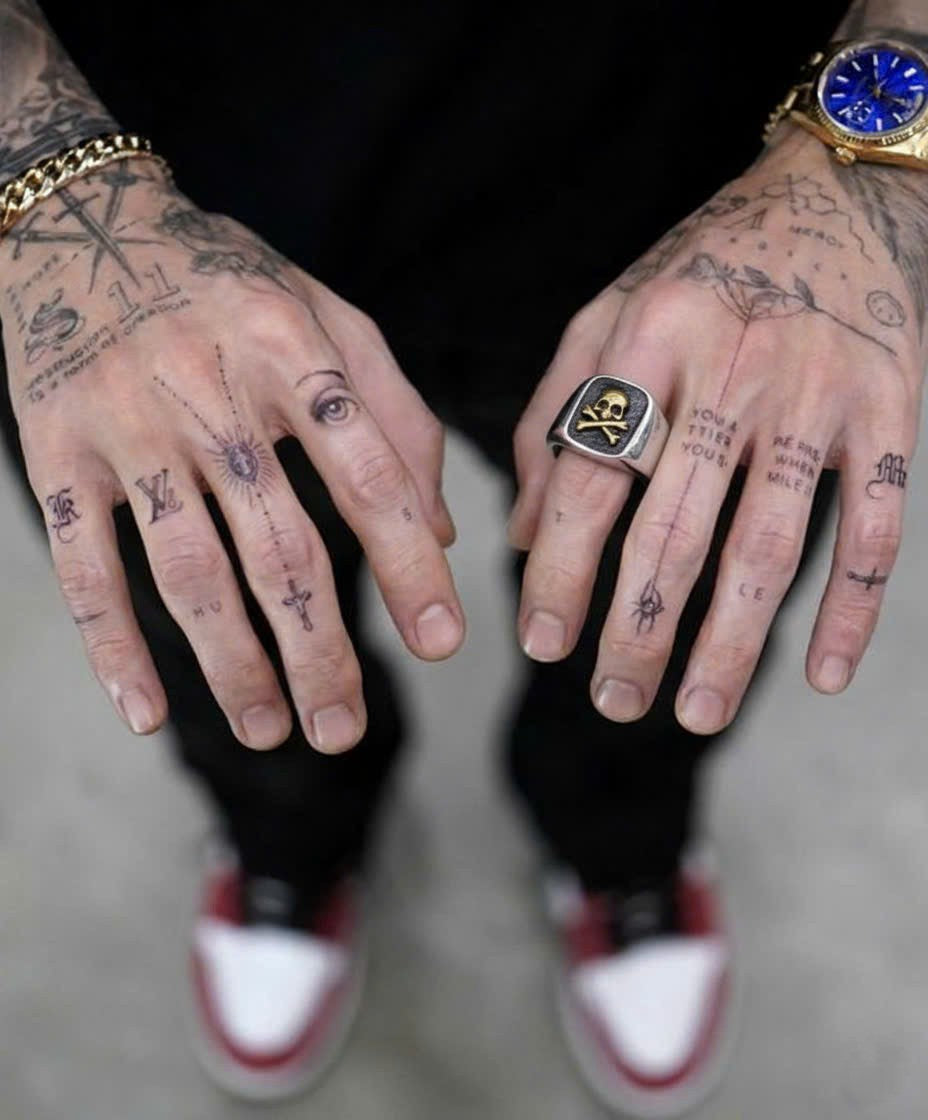 The Rogue Pirate Skull Ring